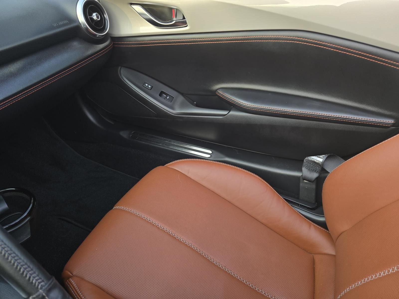 Certified 2023 MAZDA MX-5 Miata Grand Touring RWD image 29