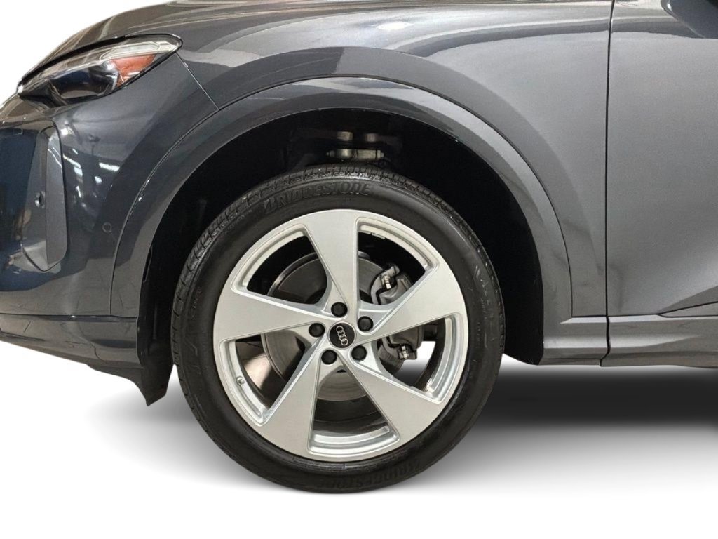 Used 2025 Audi Q5 Premium Plus w/ Premium Plus AWD/4WD image 14