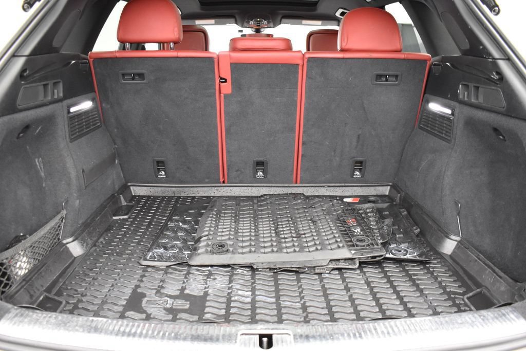 Used 2023 Audi SQ5 Premium Plus w/ Premium Plus Package AWD/4WD image 11