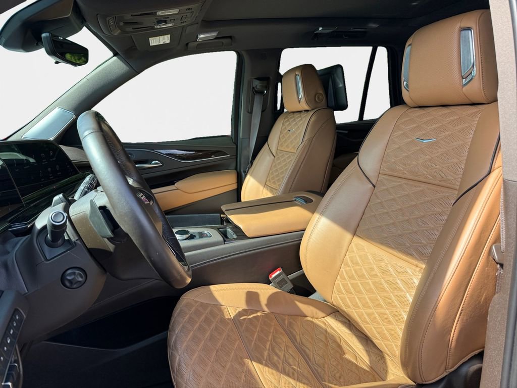 Used 2021 Cadillac Escalade Sport w/ Driver Assist Tech Package image 12