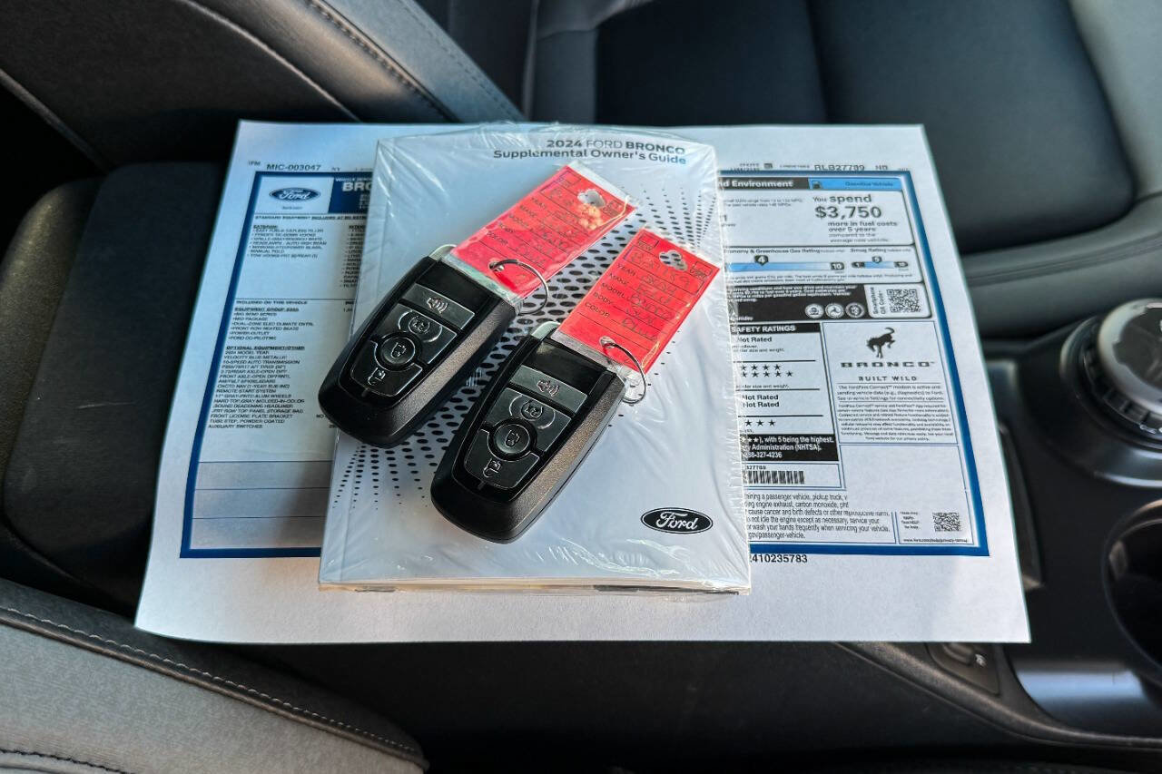 Used 2024 Ford Bronco Big Bend image 41