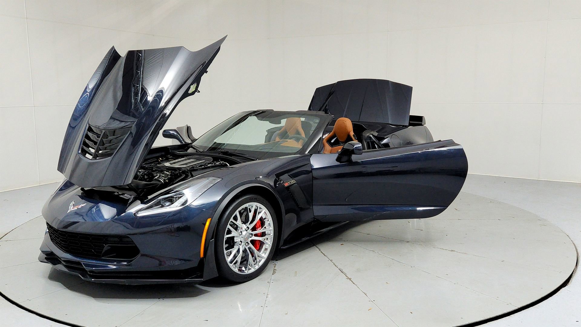 Certified 2015 Chevrolet Corvette Z06 w/ 3LZ Preferred Equipment Group RWD image 9