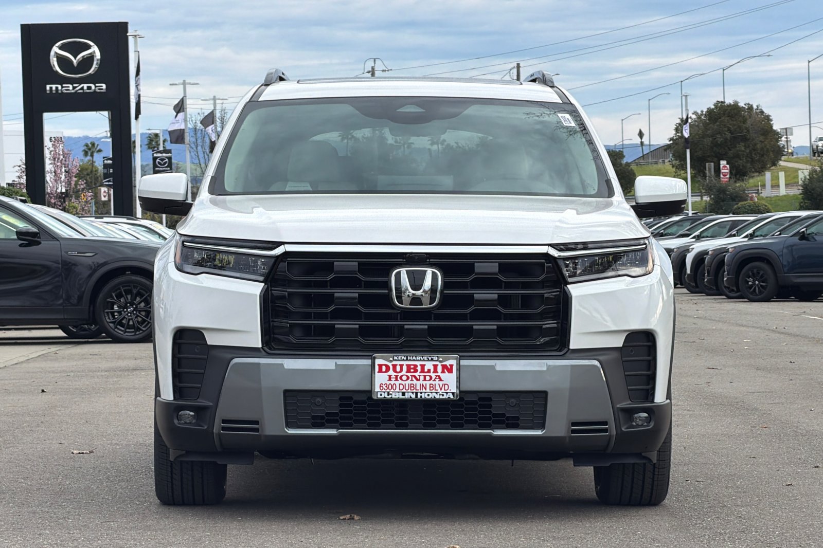 New 2026 Honda Pilot Touring image 9