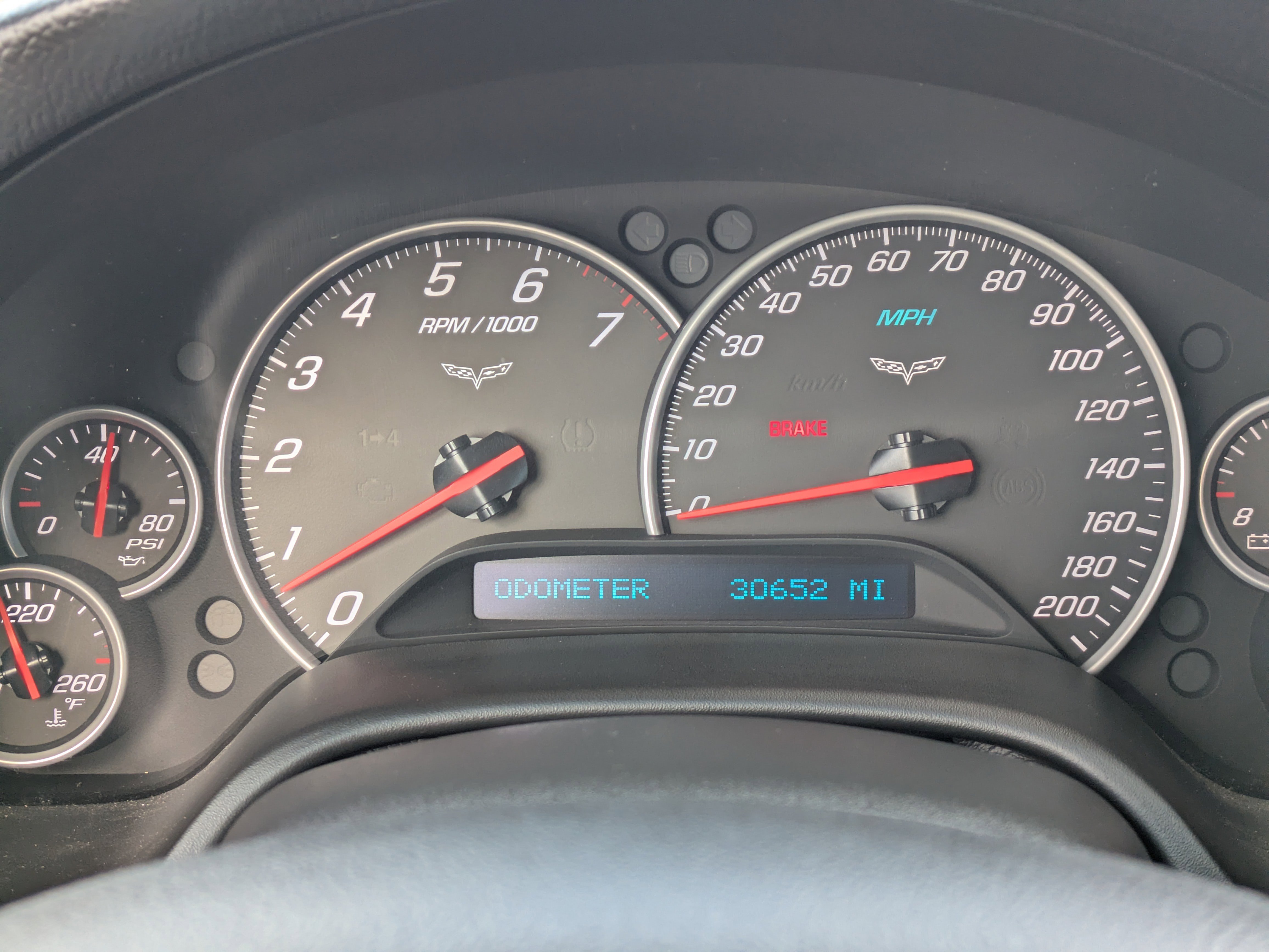 Used 2011 Chevrolet Corvette Coupe w/ 1LT image 28