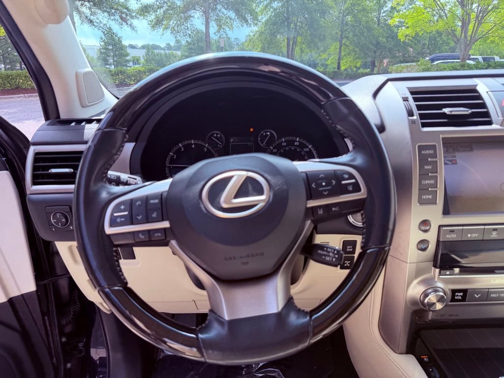 Certified 2020 Lexus GX 460 Premium AWD/4WD image 16