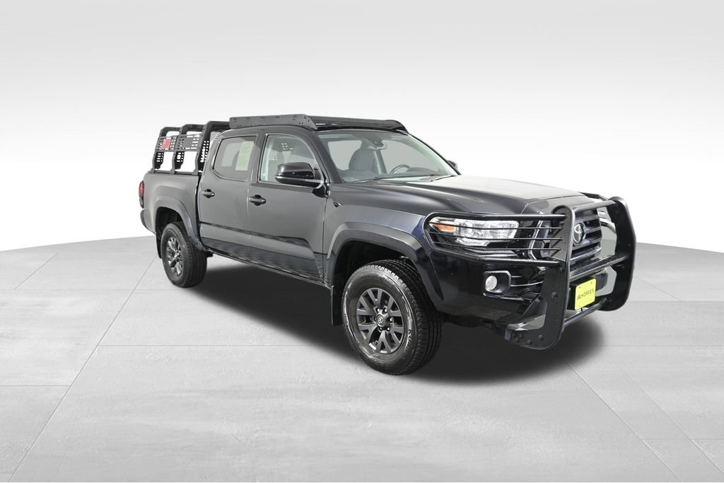 Used 2020 Toyota Tacoma SR5 AWD/4WD image 10