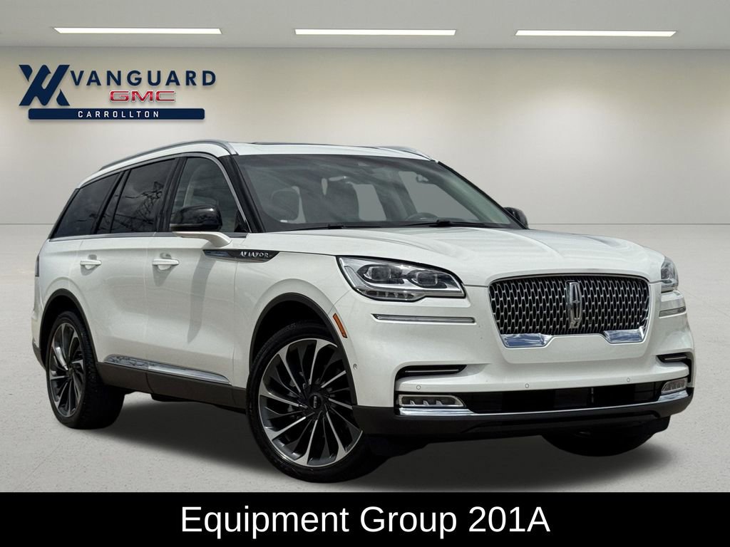 Used 2024 Lincoln Aviator Reserve w/ Equipment Group 201A AWD/4WD image 2