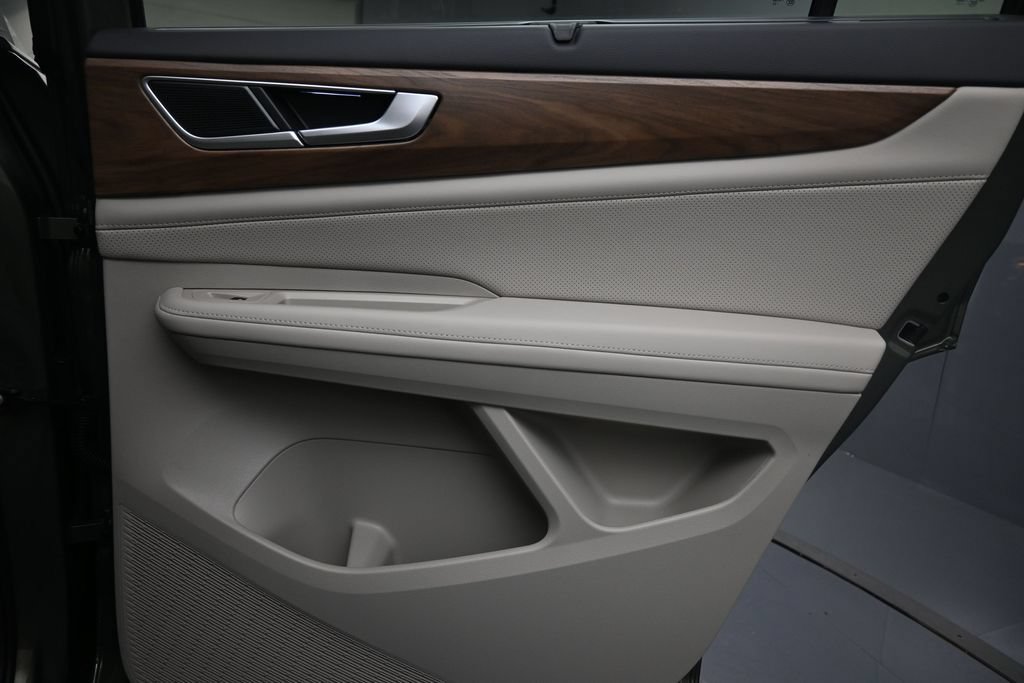 New 2026 Volkswagen Atlas SE FWD image 28