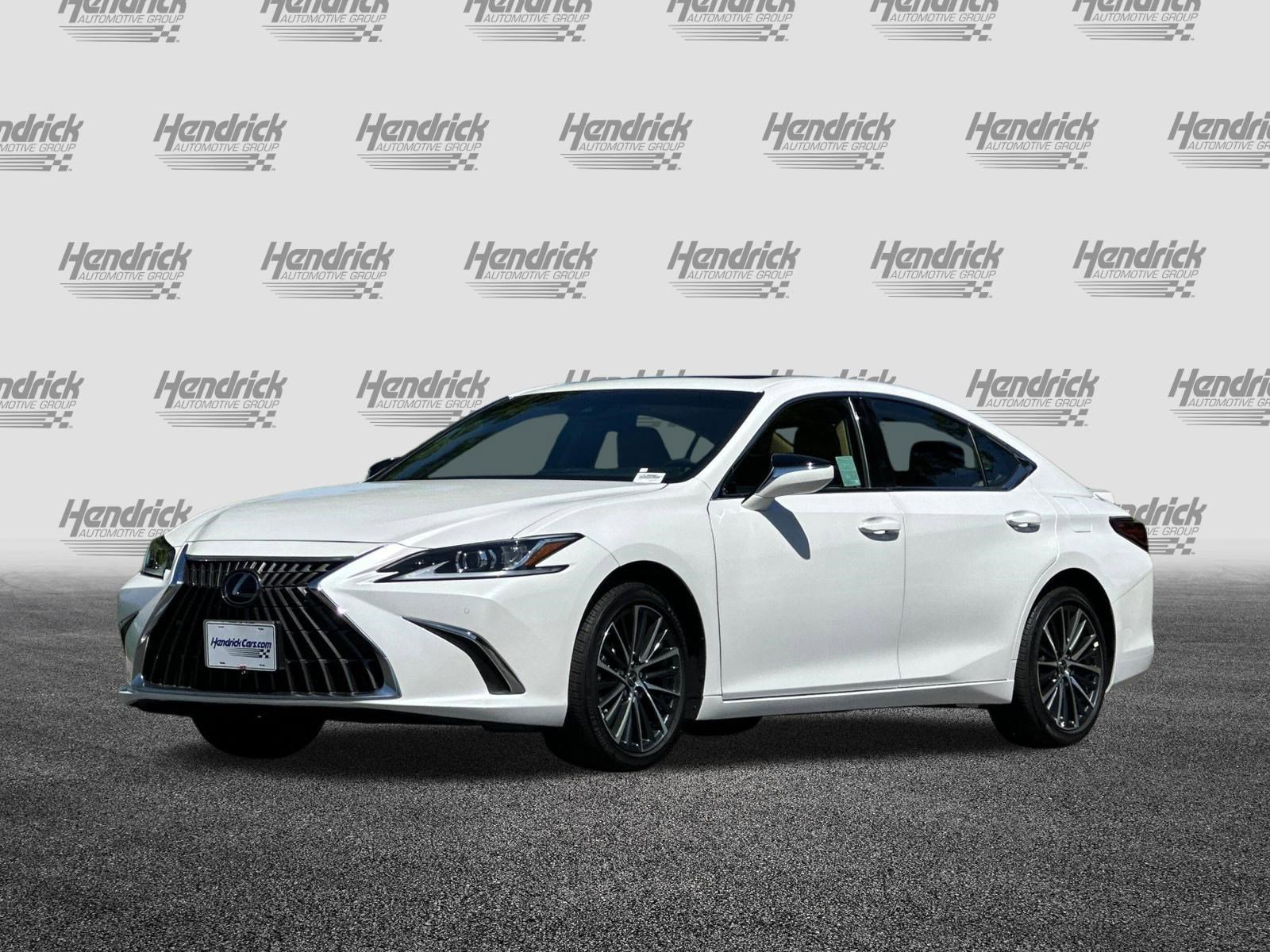 Used 2025 Lexus ES 300h w/ Premium Package image 9