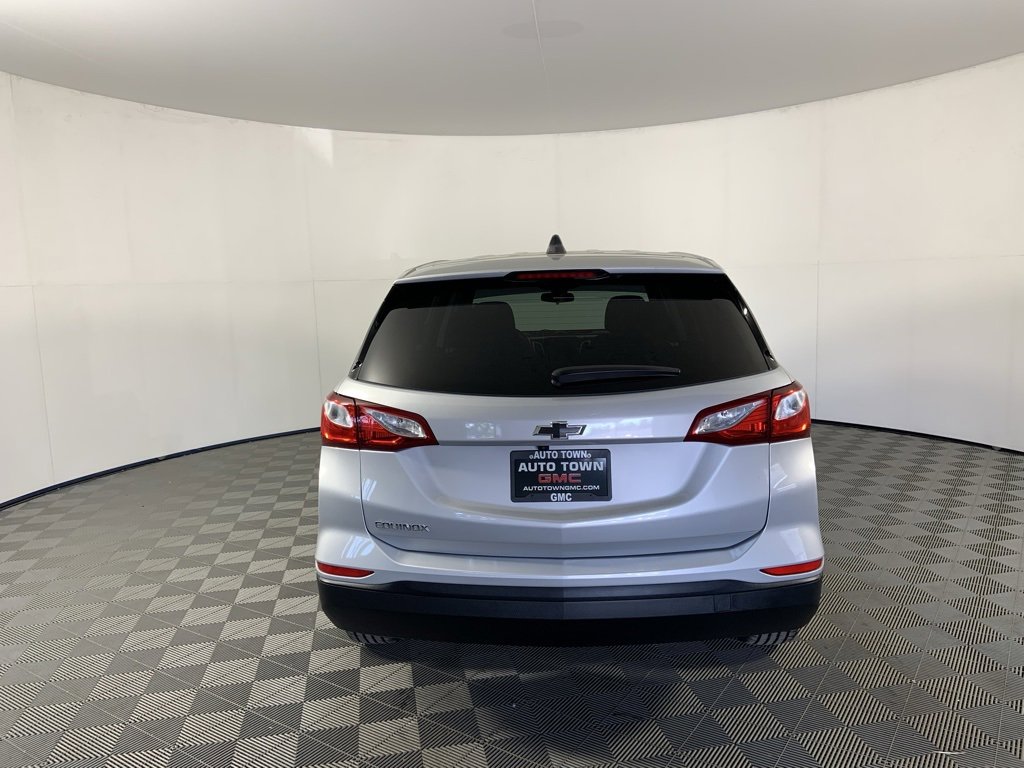 Used 2021 Chevrolet Equinox LS w/ LS Convenience Package image 8