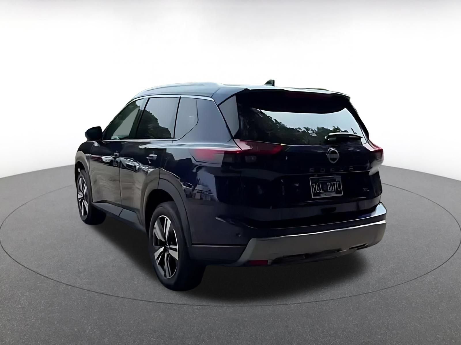 Used 2026 Nissan Rogue SL FWD image 10