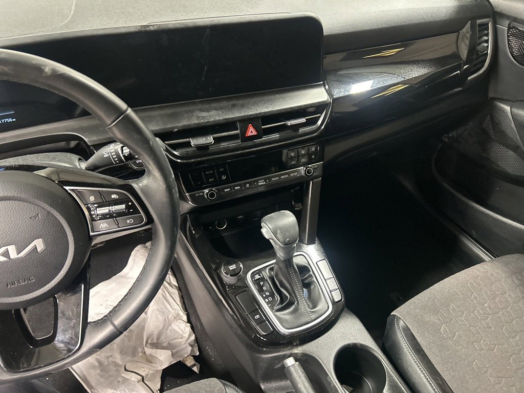 Used 2025 Kia Seltos S image 7