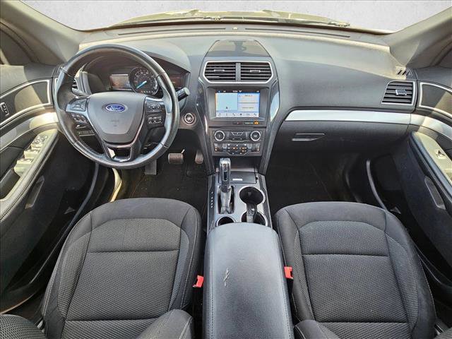 Used 2017 Ford Explorer XLT w/ Equipment Group 201A image 17