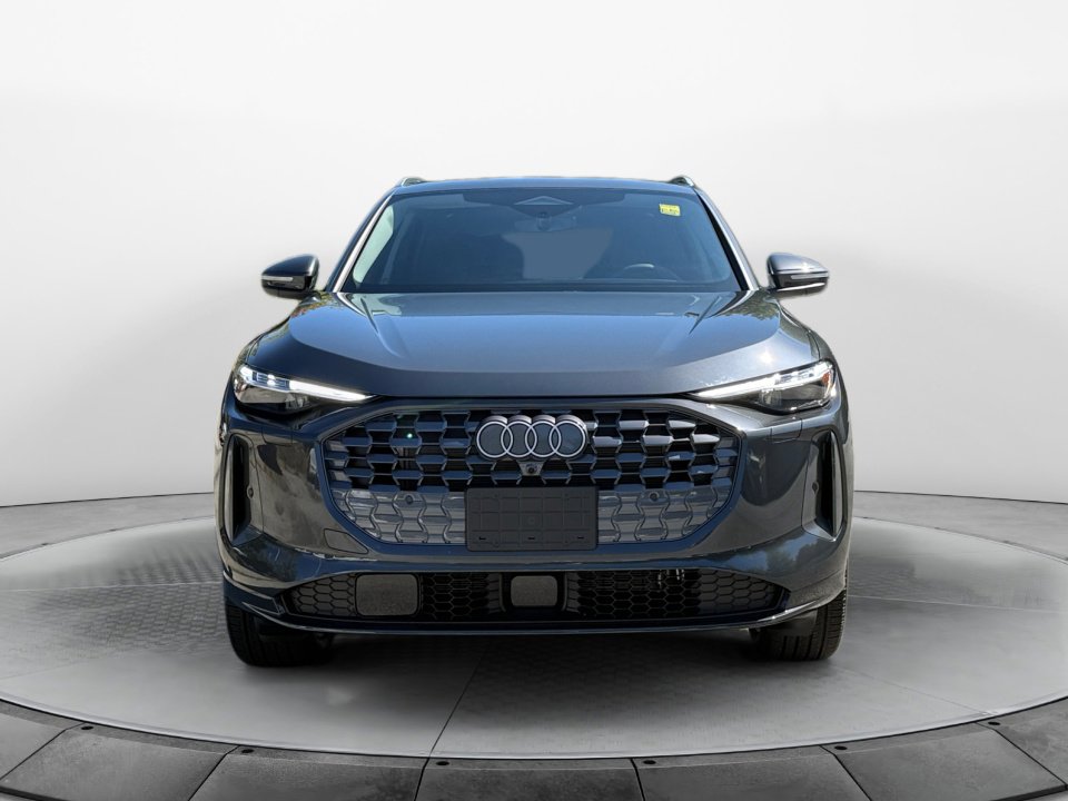 New 2025 Audi Q5 Premium Plus image 2