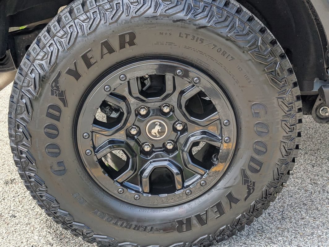 Used 2025 Ford Bronco Badlands AWD/4WD image 30