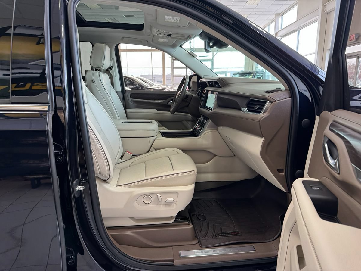 Used 2023 GMC Yukon Denali AWD/4WD image 16