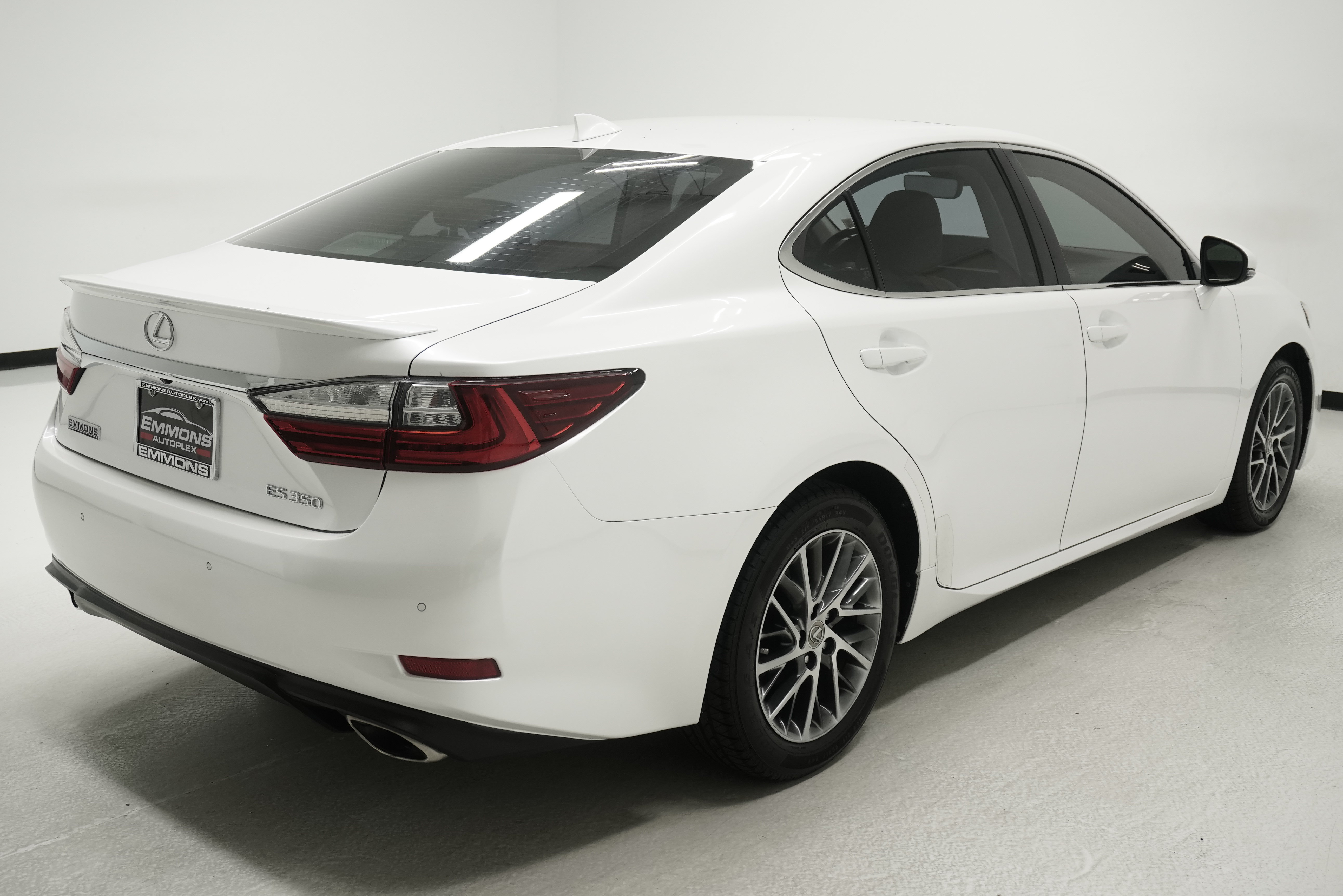 Used 2018 Lexus ES 350 w/ Luxury Package w/Wood Trim FWD image 4
