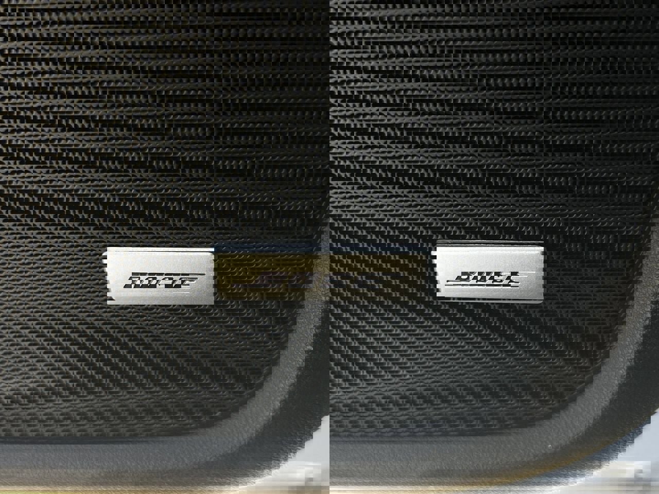 Used 2024 GMC Terrain Denali w/ Denali Premium Package image 13