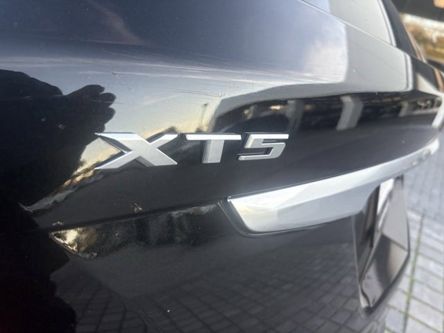 Certified 2025 Cadillac XT5 Premium Luxury image 5