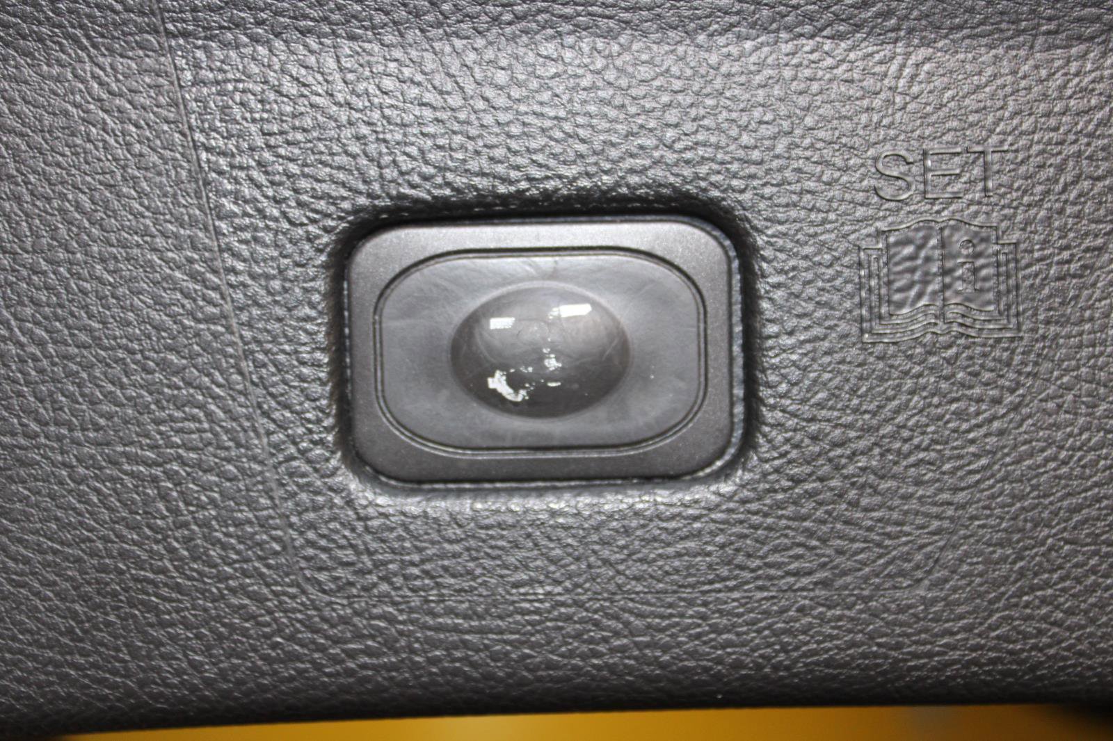 Used 2017 Ford Edge Titanium image 32