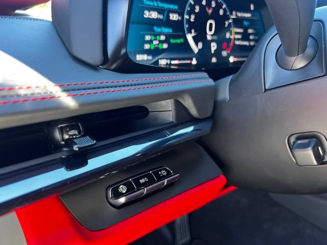 Used 2024 Chevrolet Corvette Z06 RWD image 23