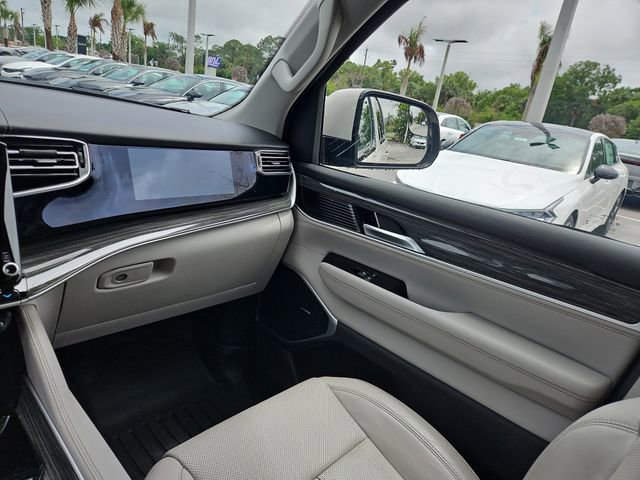 Used 2022 Jeep Wagoneer Series III w/ Convenience Group I RWD image 11