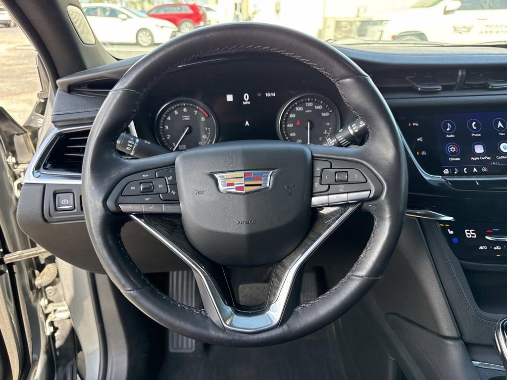 Used 2023 Cadillac XT6 Premium Luxury w/ Technology Package FWD image 27