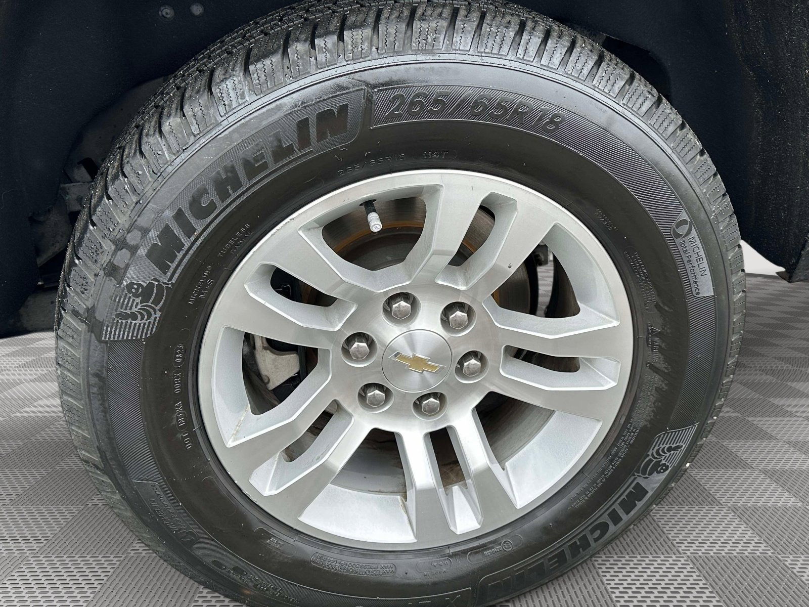 Used 2020 Chevrolet Tahoe LT image 36