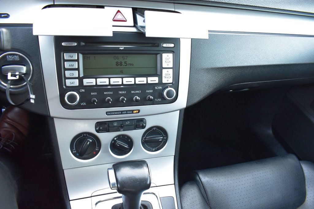 Used 2009 Volkswagen Passat Komfort FWD image 30