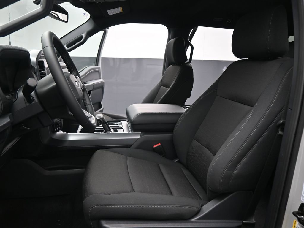 New 2026 Ford F150 XLT w/ Equipment Group 302A MID image 9