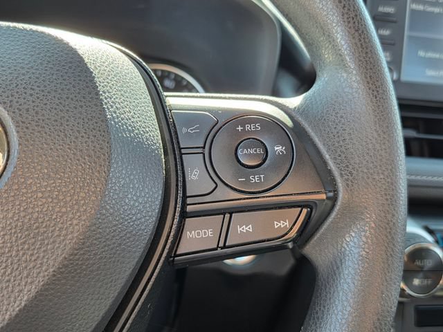 Used 2019 Toyota RAV4 XLE w/ Carpet Mat Package AWD/4WD image 26