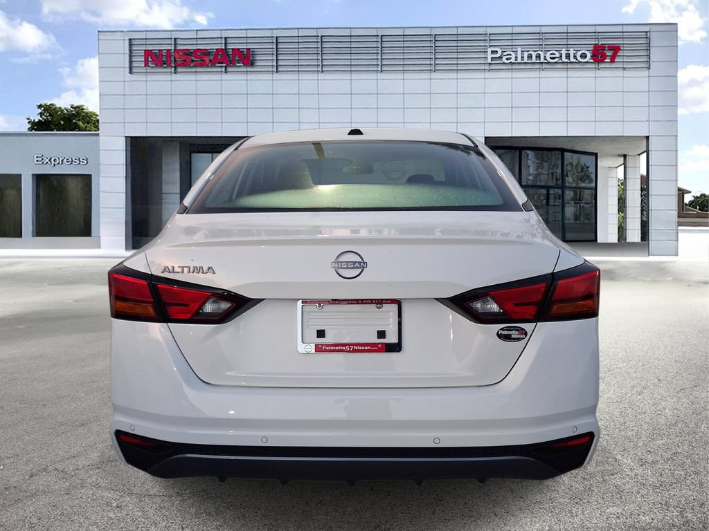 New 2026 Nissan Altima 2.5 SV FWD image 4