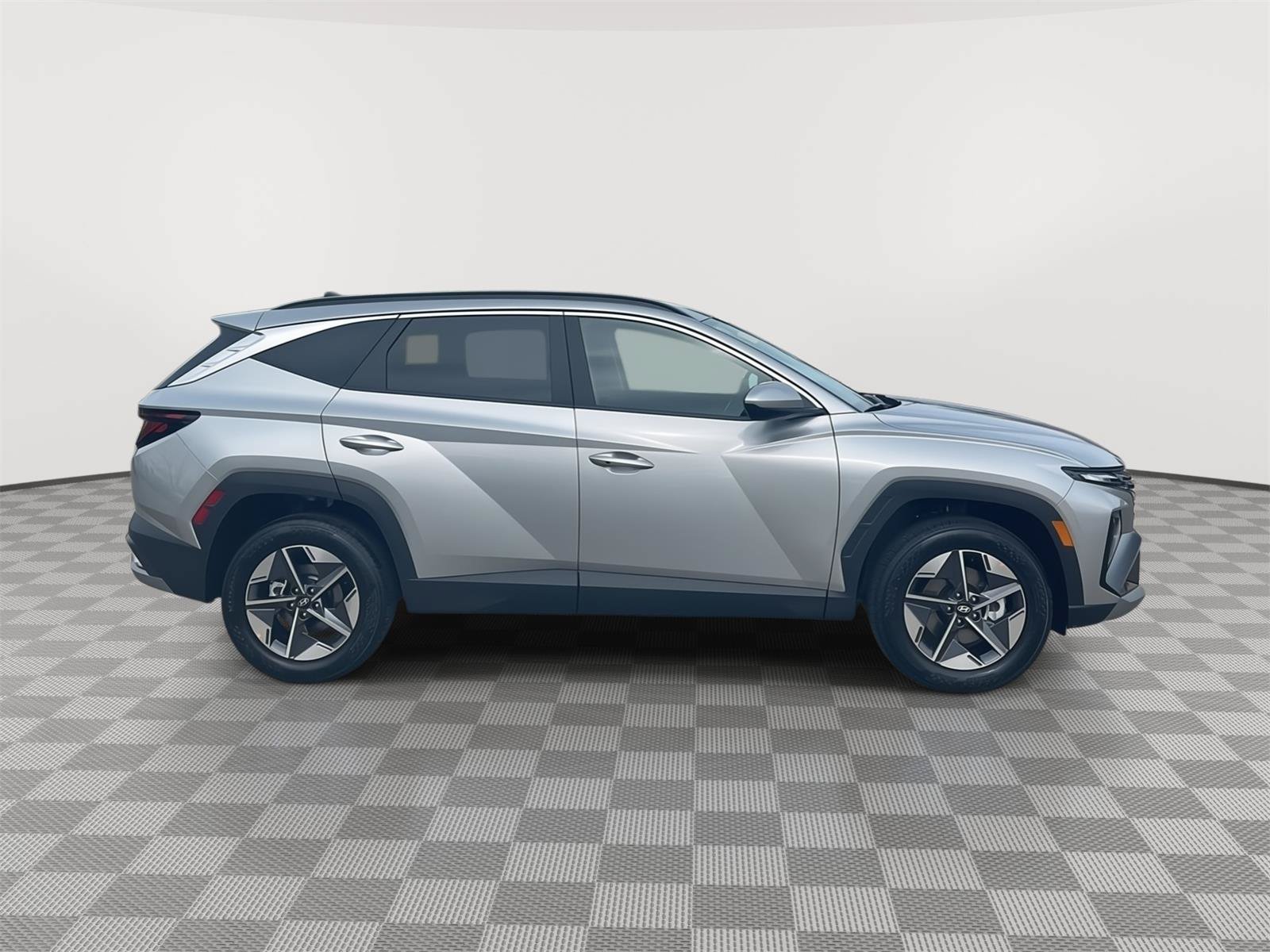 Used 2026 Hyundai Tucson SEL Plus AWD/4WD image 4
