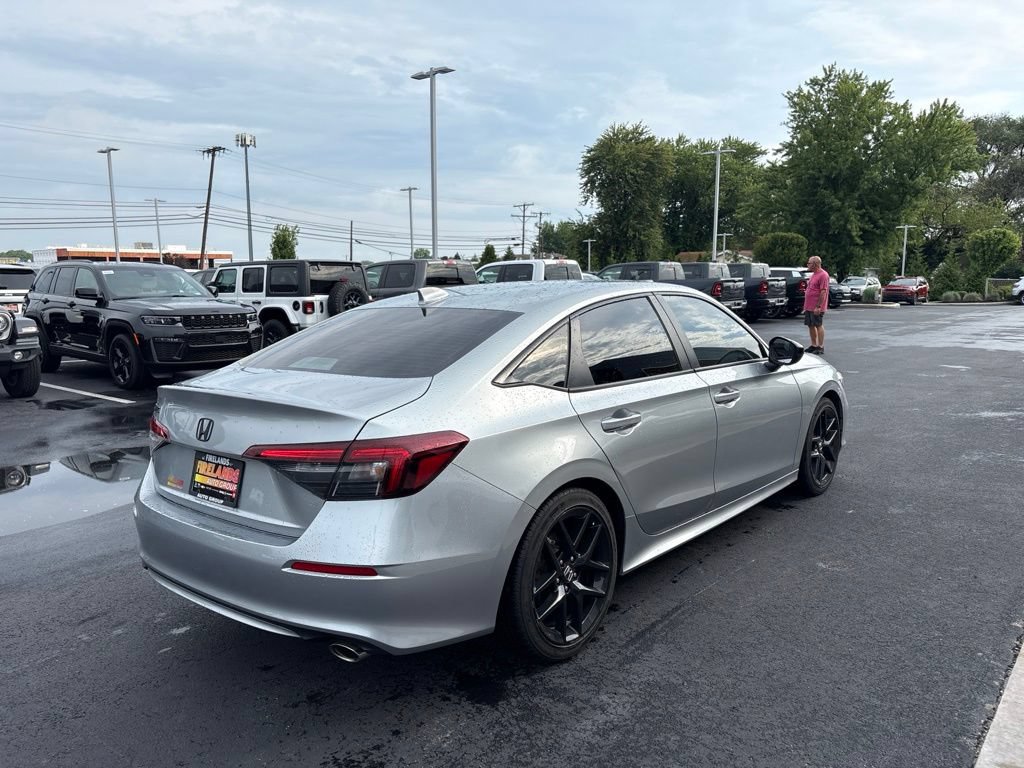 Used 2025 Honda Civic Sport image 5