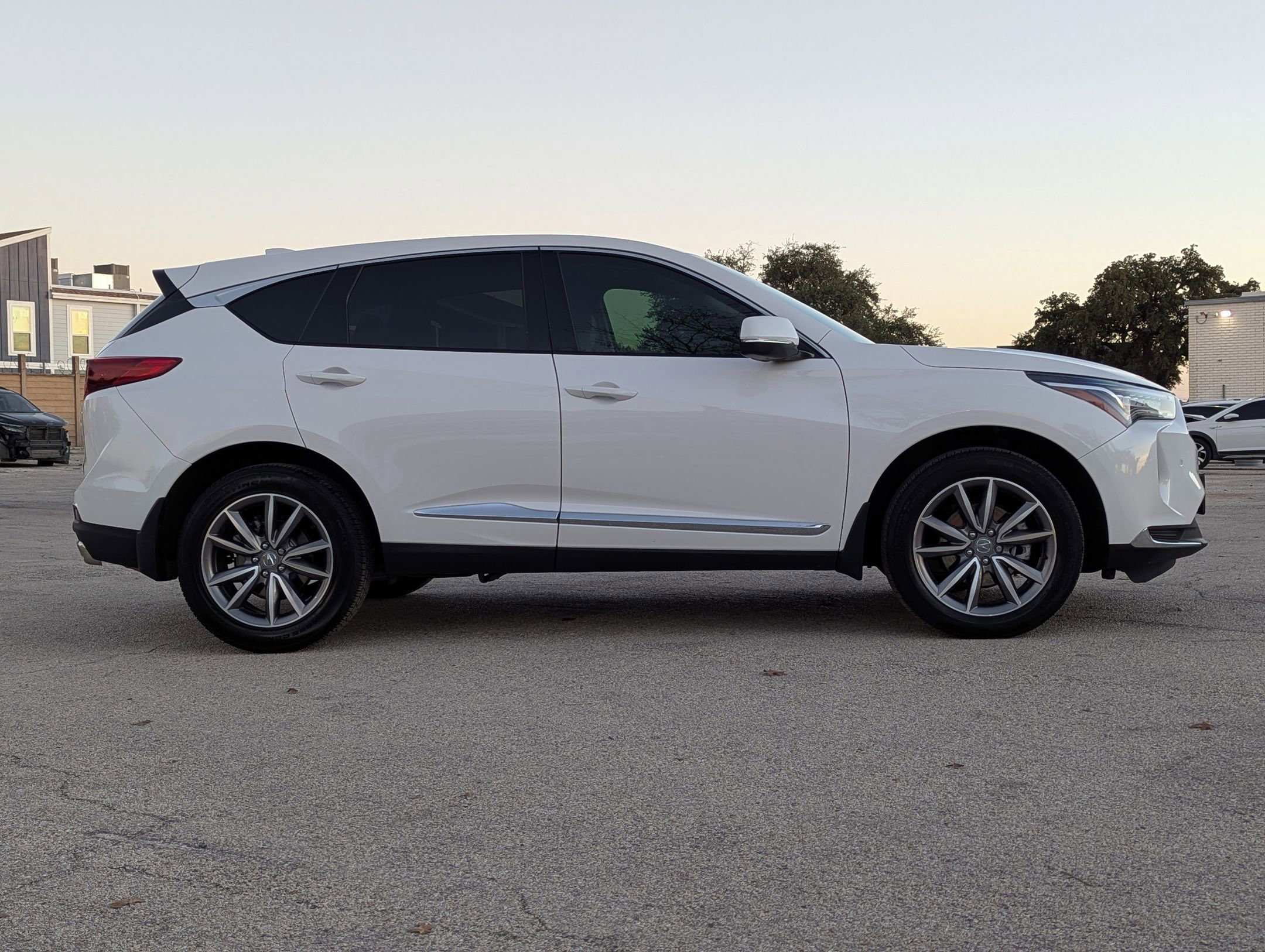 Used 2023 Acura RDX FWD w/ Technology Package image 3