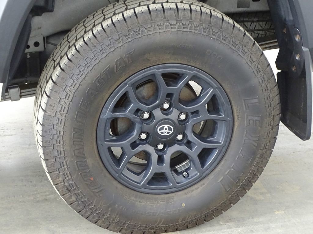 Used 2019 Toyota Tacoma SR w/ SX Package image 35