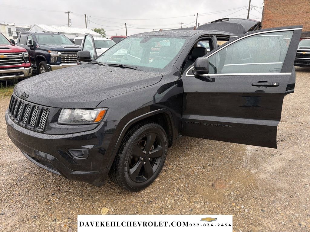 Used 2015 Jeep Grand Cherokee Altitude AWD/4WD image 22