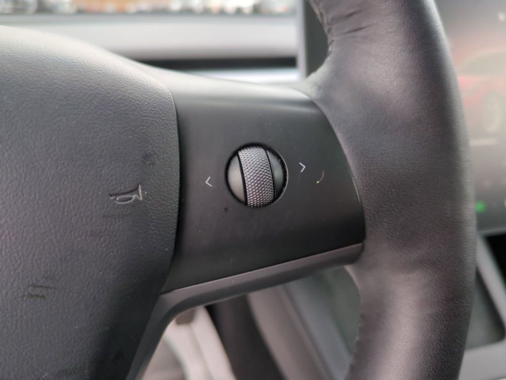 Used 2022 Tesla Model 3 image 15