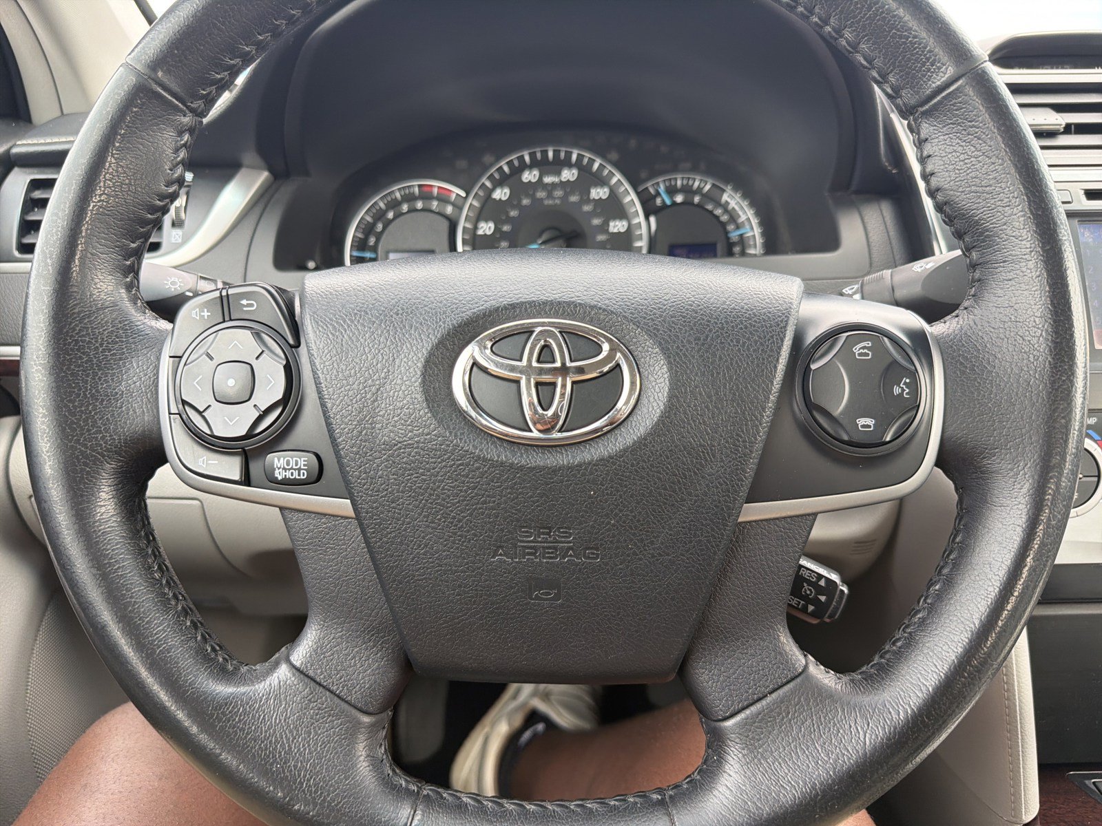 Used 2013 Toyota Camry XLE FWD image 29