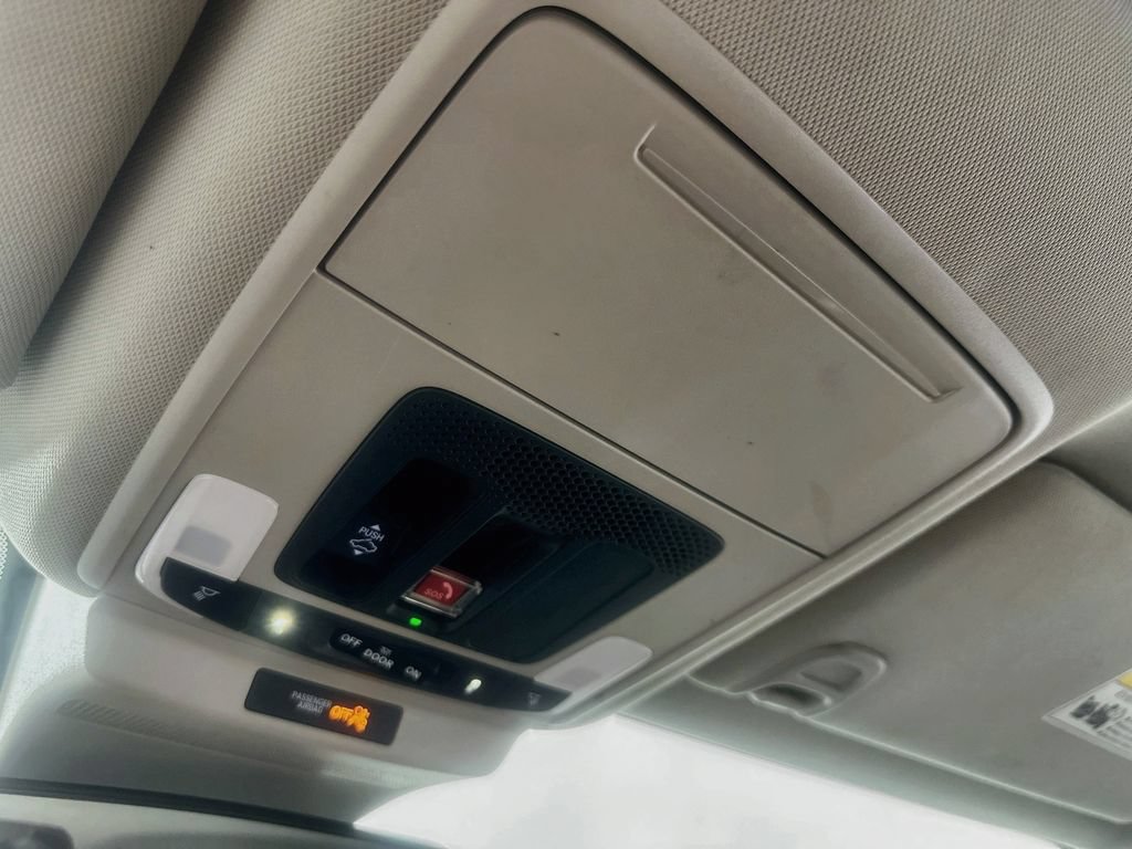 Used 2025 Honda Accord SE image 32