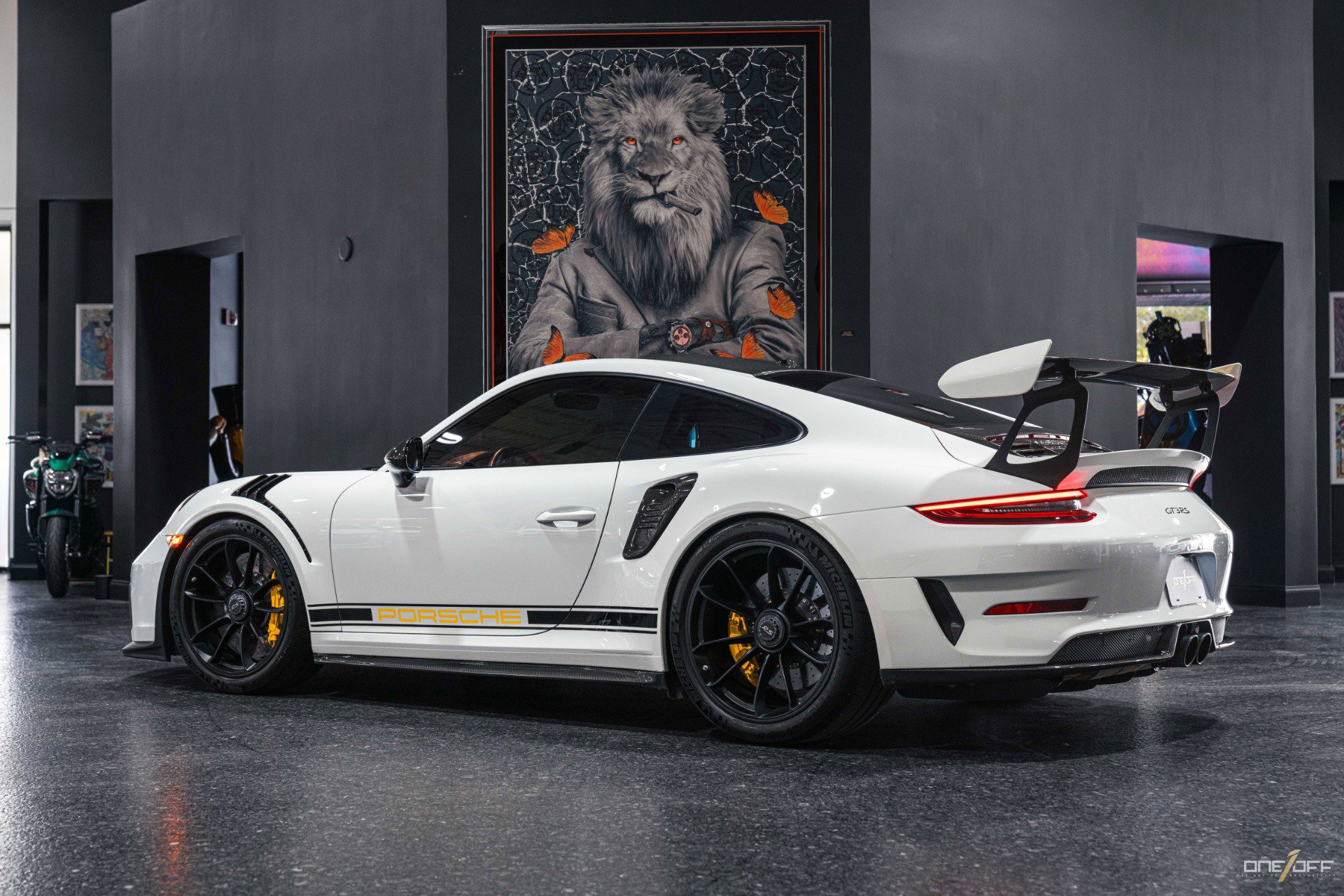 Used 2019 Porsche 911 GT3 RS image 9