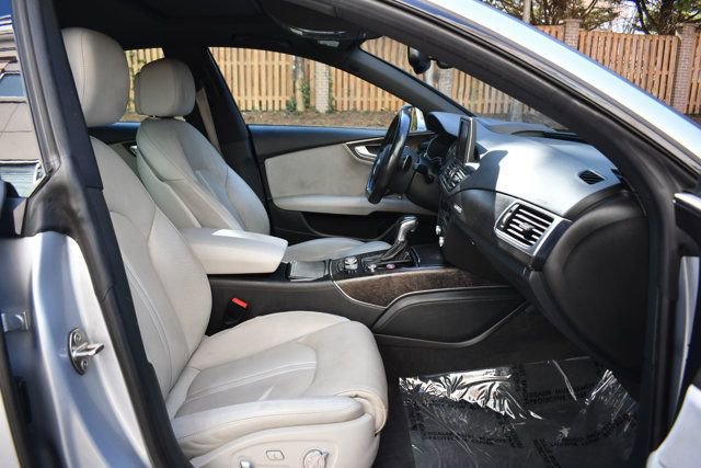 Used 2018 Audi S7 Prestige w/ Driver Assistance Package image 30