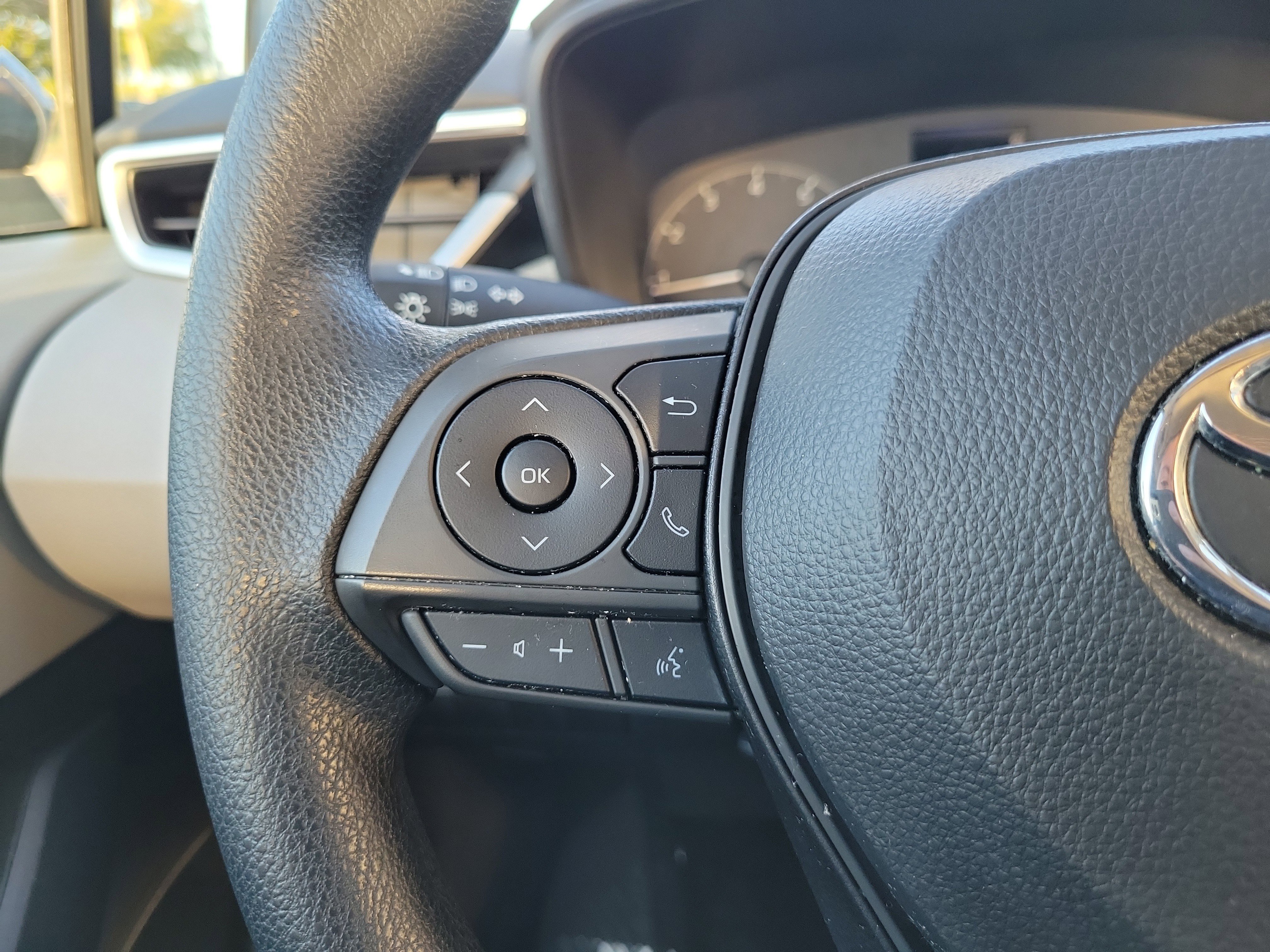 Used 2023 Toyota Corolla LE image 15