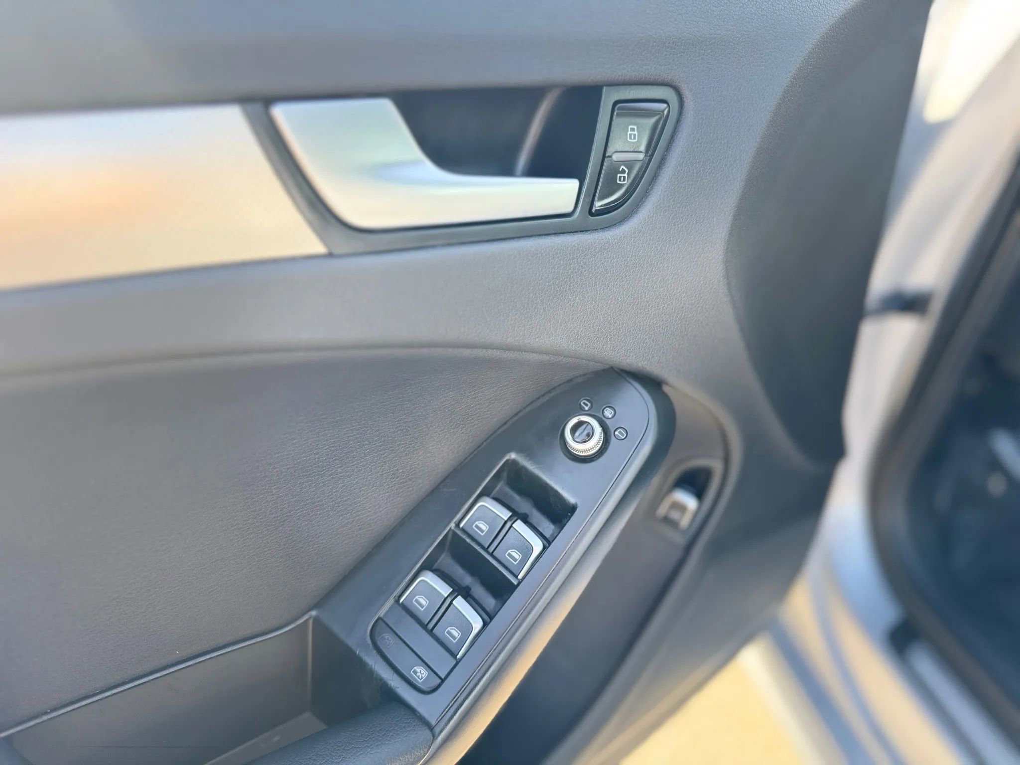 Used 2015 Audi A4 2.0T Premium image 31