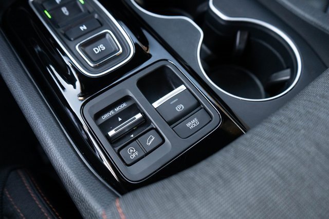 Certified 2024 Honda Pilot Sport image 30