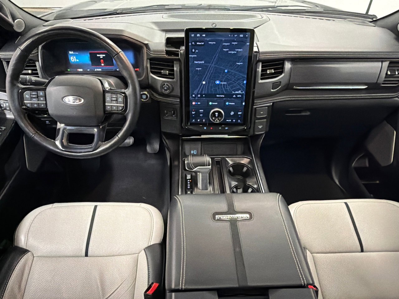 Used 2023 Ford F150 Lightning Platinum image 20