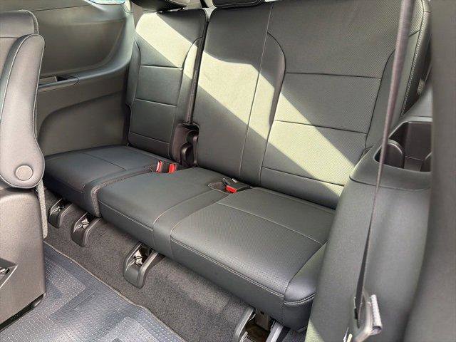 New 2026 Chevrolet Traverse LT image 28