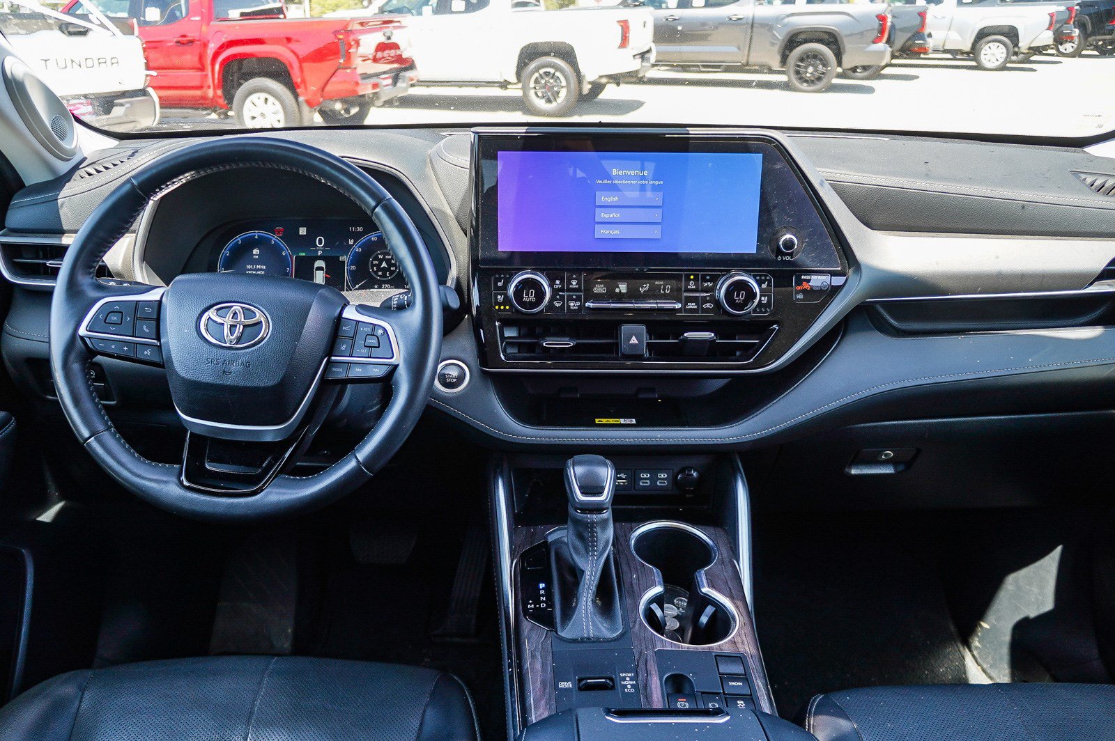 Certified 2024 Toyota Highlander Limited FWD image 13