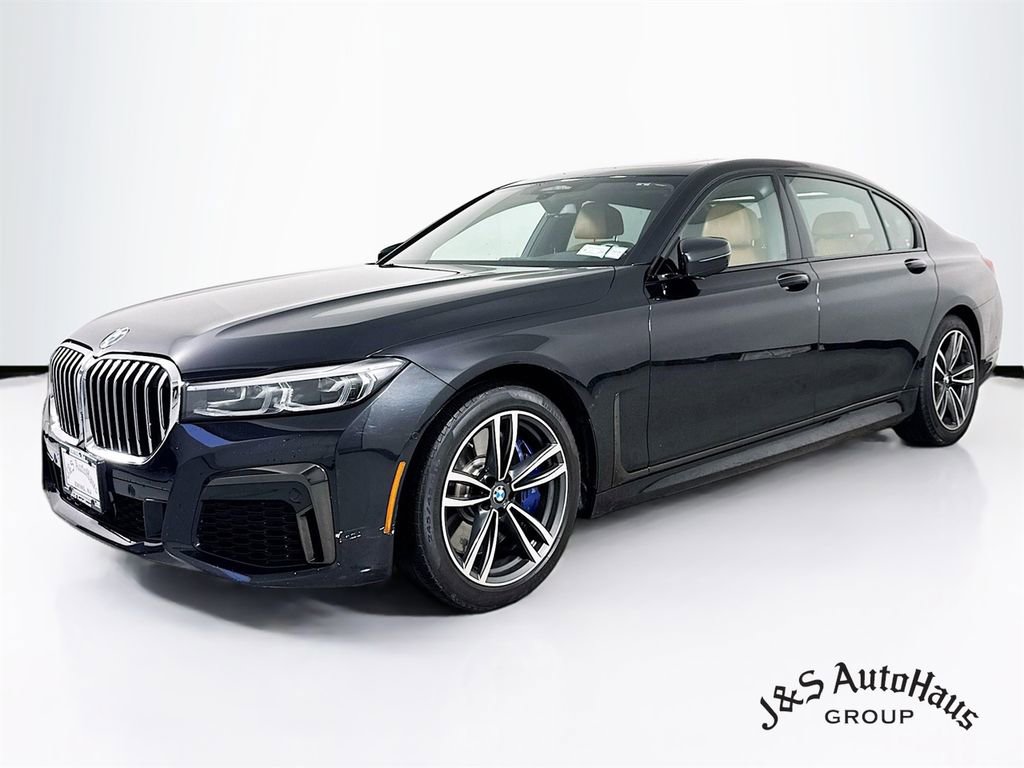 Used 2021 BMW 740i xDrive w/ M Sport Package image 3