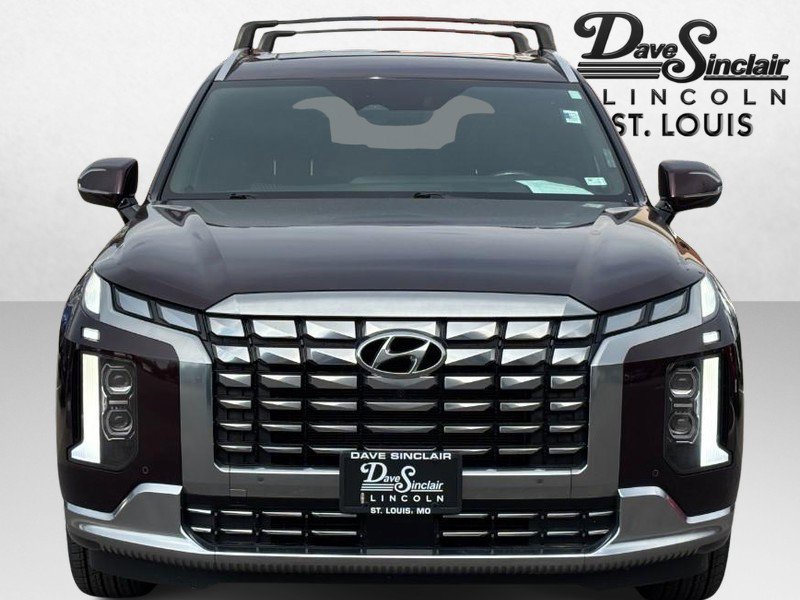 Used 2023 Hyundai Palisade Calligraphy image 2